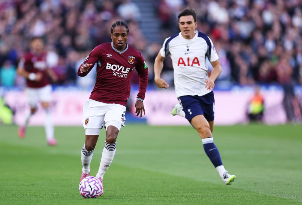 Kyle Walker-Peters in action against Tottenham